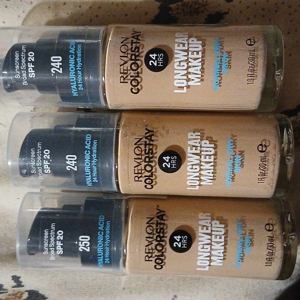 Revlon Colorstay Longwear Liquid Foundation